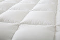 Afbeelding laden in Galerijviewer, Microfiber Quilt Apres Ski