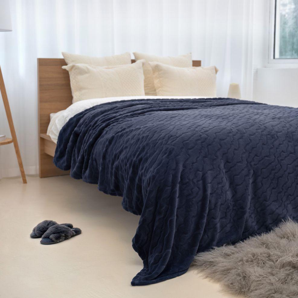 Cozy Bliss Milky Pluche Plaid