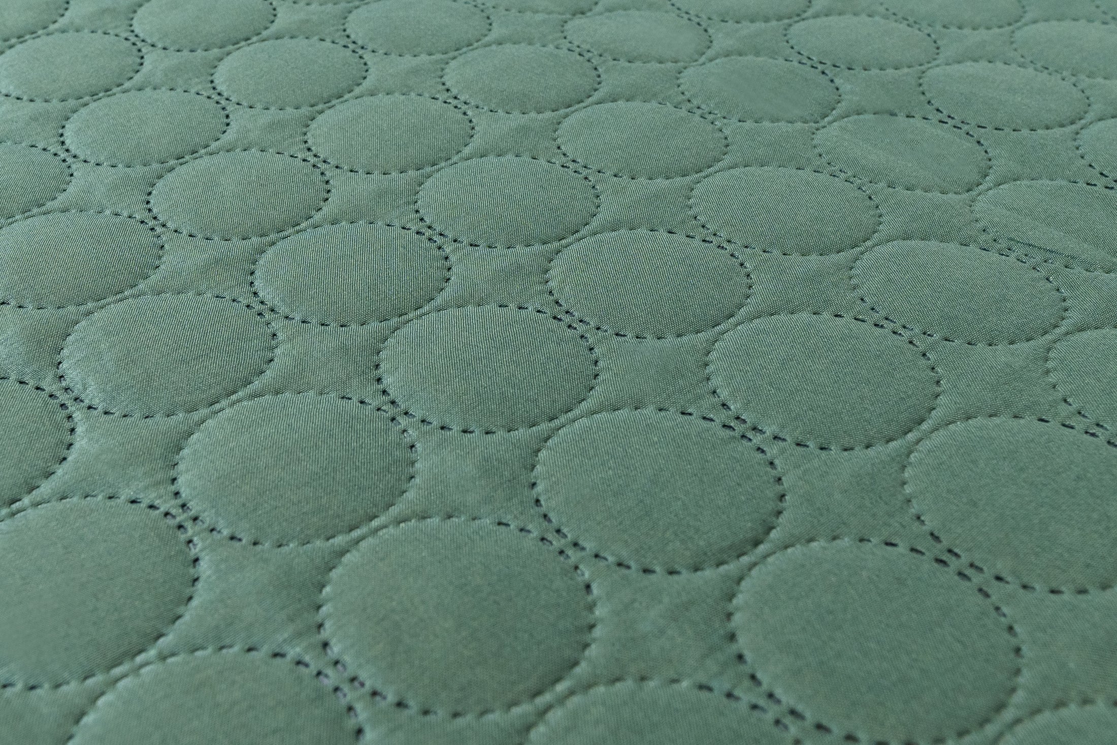 Bedspread Circles - Dark Green