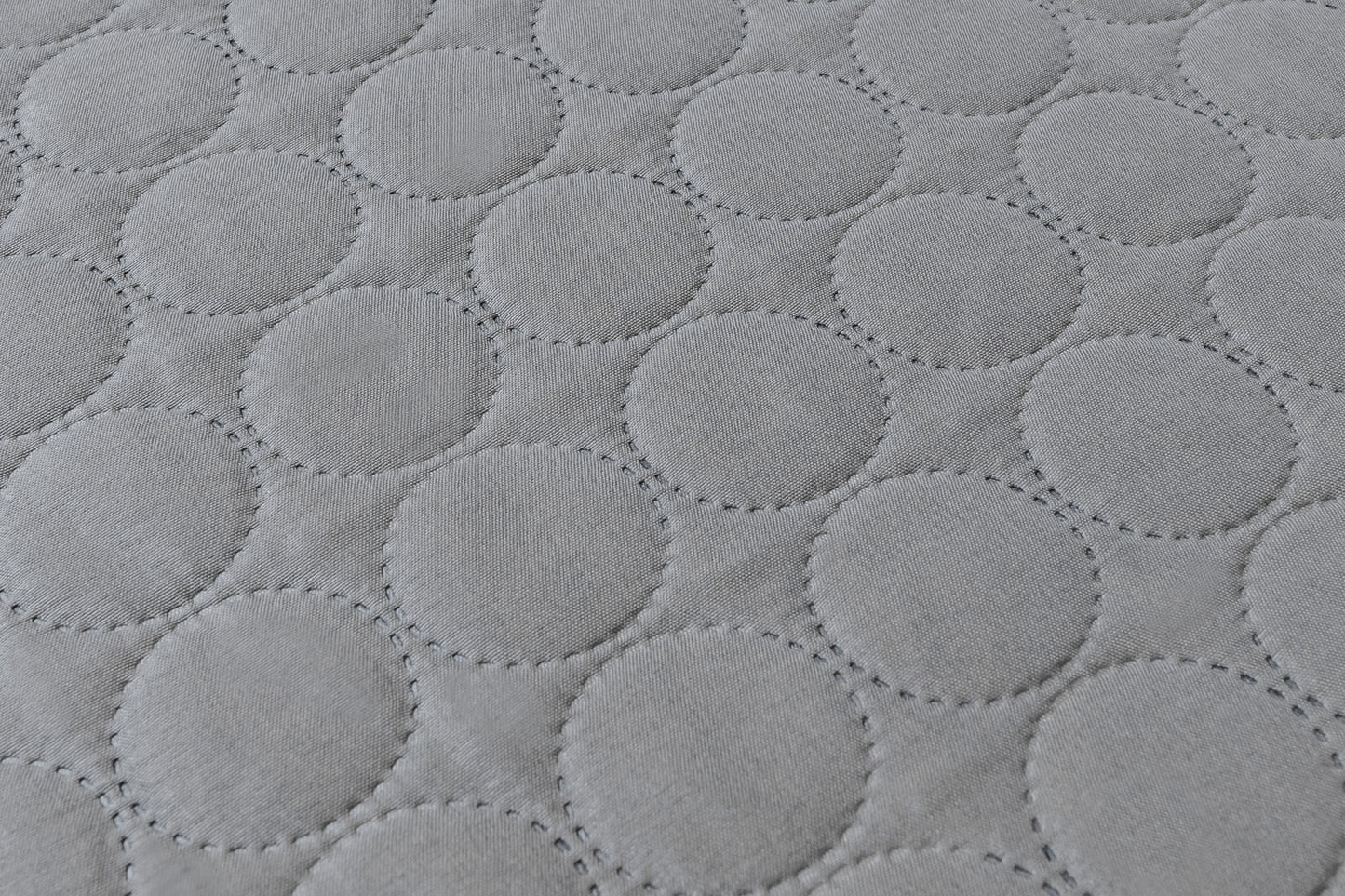 Tagesdecke Circles – Silber