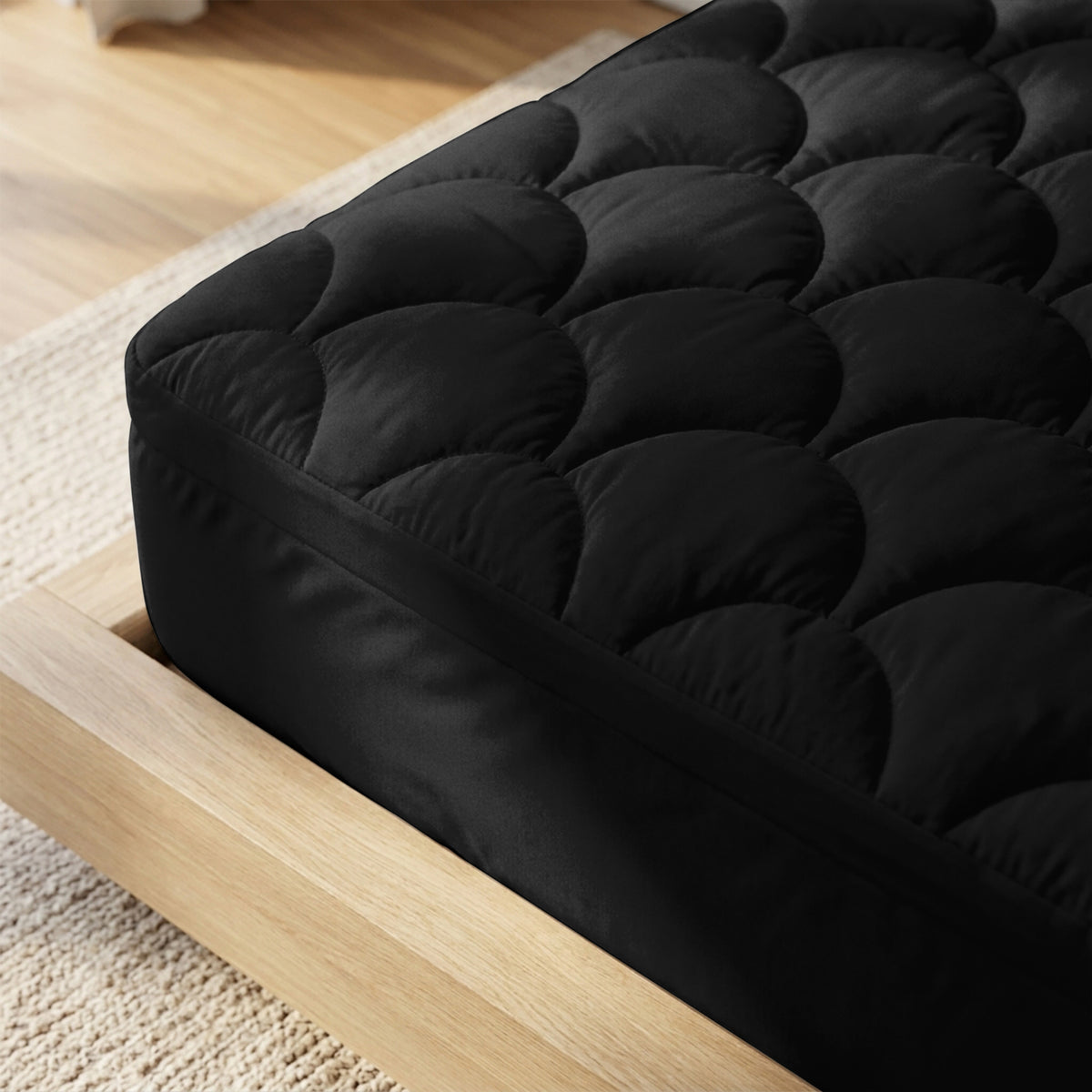 Cloud Stitch Fitted Topper Black