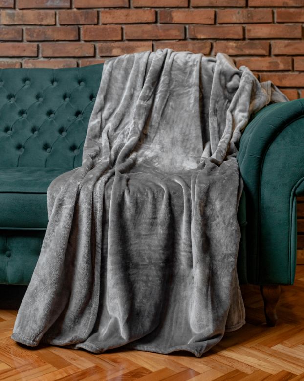 Coral-Fleece-Decke van der Valk – Grau
