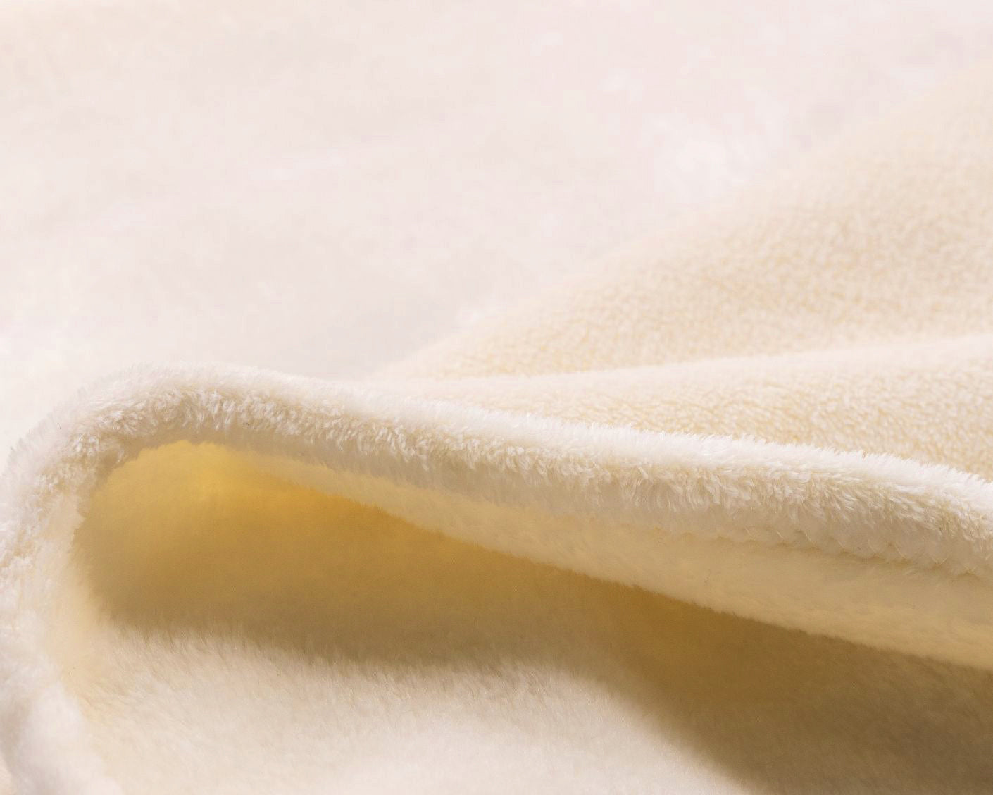 Coral Fleece Blanket van der Valk - Beige