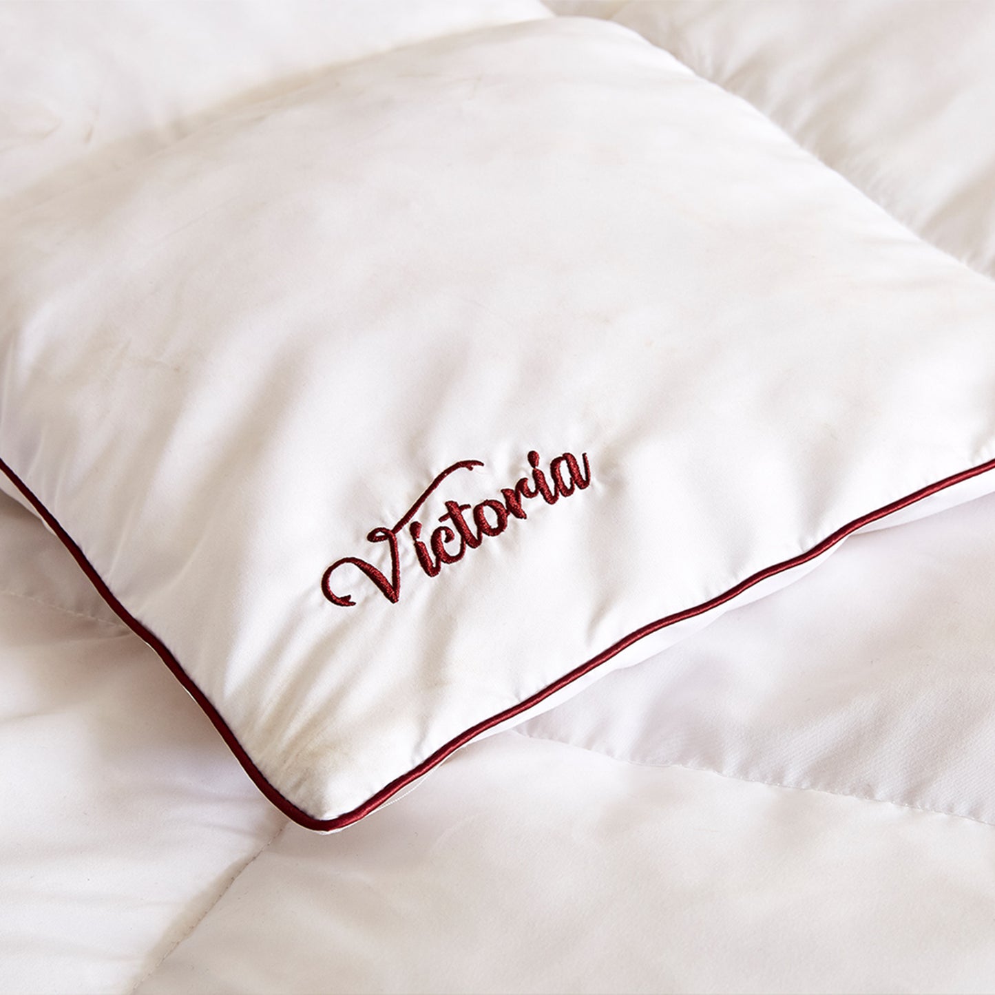 Victoria-Federbett