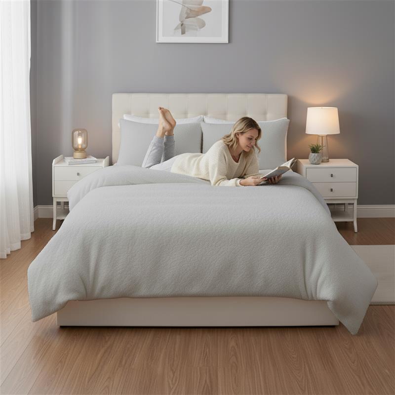 QCS Teddy Light Grey_01.jpg__PID:ed1207ba-3839-46ab-9408-ae842903cd93